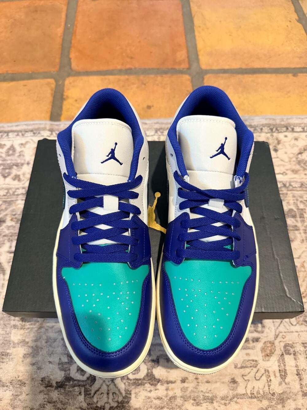 Air Jordan 1 Low 'Seahawks' - Green / Blue - Size 12 Men - Picture 2 of 9